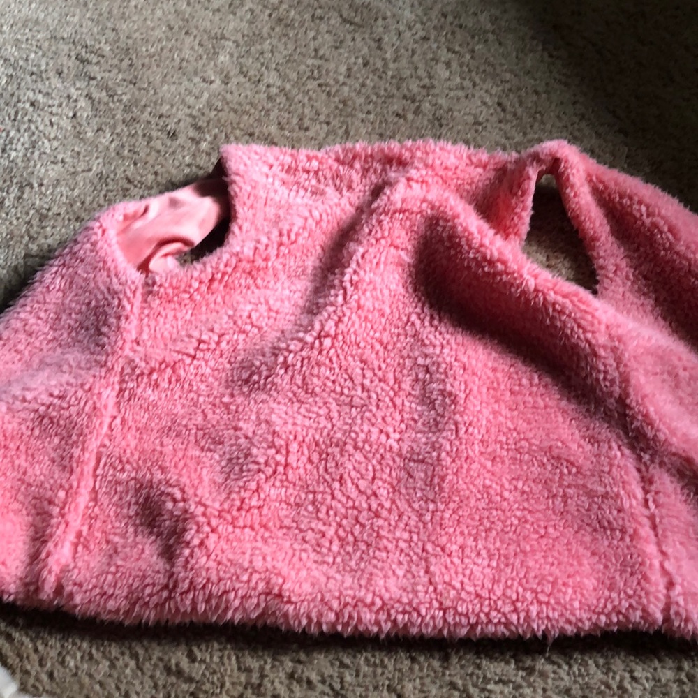 Little girls sweater vest - Picture 4 of 4